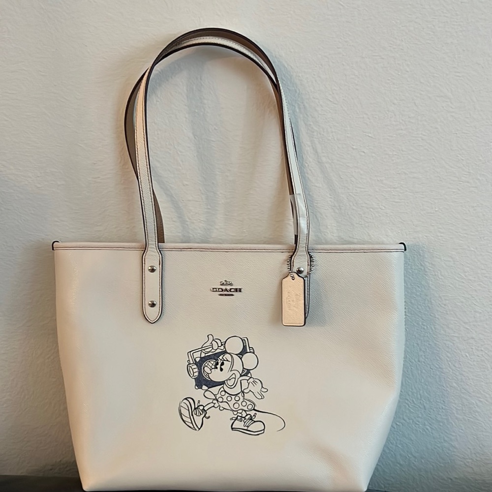 Coach x Disney Minnie Mouse tote